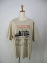 【25夏新作】【送料無料】P52020JJ プライオリティ Priority STADIUMロゴTシャツ BEIGE 綿100 配色デザイン tシャツ レディース カジュアル 半袖T(4)