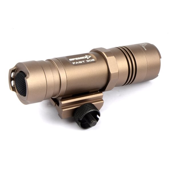 SAMURAIのOPSMEN FAST302R フラッシュライト (400ルーメン) 「20mmレール用」 デザートカラー｜アングル3