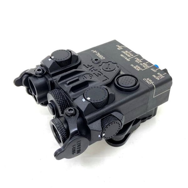 SAMURAIの【訳あり・B品】 SOTAC-GEAR ナイロン製 DBAL-A2 - AN/PEQ-15A タイプ LEDライト ブラック｜アングル2
