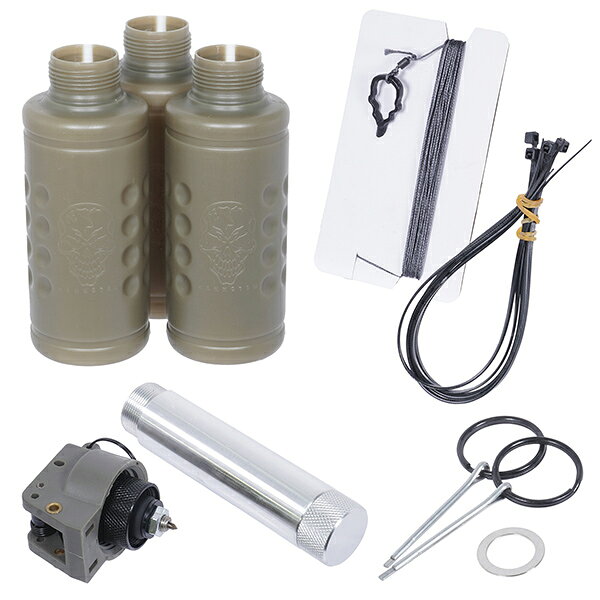 APS製の訓練用ツールとして利用可能なガス式音響シミュレーションアイテムです。 軍・法執行機関等で使用される 大きな爆発音と光で一時的な感覚器官の失調を発生させる 非致死性のスタングレネードやフラッシュバンなどの特殊な手榴弾をモデルに製作されており、 実際の手榴弾と同じように投げる、仕掛け爆弾にするなど、 実物と同様の操作、機能で取り扱えるリアルな訓練用ツールとしてお楽しみ頂け、 訓練や撮影等のリアルな実演が必要となる特殊な場面にオススメできるアイテムです。 本商品はブービートラップとして機能させることが出来るサウンドグレネードとなります。 金属製の機関部(信管)、使い捨て式の樹脂製シェル、 トリップワイヤー付きストライカーピン、12g CO2カートリッジから構成され、 CO2カートリッジを機関部(信管)に装着後、安全ピンが外れると胴体シェルに開放されたCO2ガスの圧力により、 数秒後に130デシベル前後の大きな破裂音が発生する様になっています。 BB弾をまき散らす様な一般的なエアソフト用グレネードとは異なり、 12g CO2カートリッジ(別売)を1本そのまま使用し、 CO2のガス圧を利用して、使い捨ての樹脂製シェルを破裂させて大音量の破裂音を発生させます。 火薬や火気等を利用することが無く、 高圧ガスのであるCO2をパワーソースとして使用する為、 季節を問わず屋外・屋内で安定して使用することができます。 また、金属製の機関部(信管)はくり返し再利用することが可能です。 使用ガス： 12g CO2カートリッジ(別売) 主要材質： 樹脂、金属他 付属品： 機関部(信管)×1、安全ピン×1、トリップワイヤー付きストライカーピン×1 　　　　樹脂製シェル×3(3種類)、取扱説明書 ※メーカー都合により一部デザイン等が変更になる可能性がございます。予めご了承くださいませ。 ※本商品は、音作りを目的とした本格的なシミュレーションのためにのみ設計されています。 以下の免責事項をよくご確認いただき、慎重に判断してご利用ください。 ※免責事項 ・大きな音が発生する為、必ず周囲の状況に配慮してご使用ください。 ・使用する際は、必ず顔・目・耳の保護具を着用してください。 ・商品の中に水やBB弾などを入れると、重大な怪我をする可能性があります。 ・使用する際、使用する場所の責任者および、他のプレイヤーの確認・許可の下ご使用ください。 ・使用する際における責任は、購入者/使用者がその全ての責任を負うことになります。 ・怪我、問題、事故等につきましては、当店は一切の責任を負いかねます。 ・ご購入の際は、上記内容に同意したものとみなします。