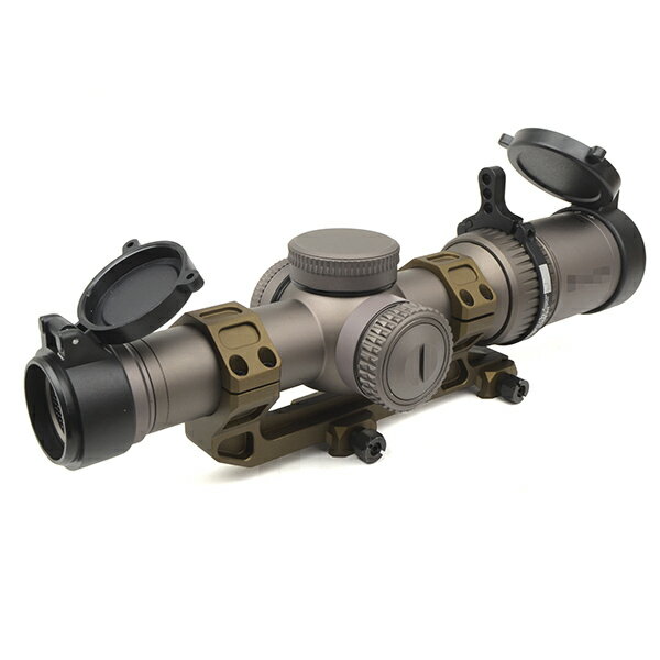 SAMURAIのARROW OPTICS 1-6x24 RAZOR HD GenII-Eタイプ ライフルスコープ マウントセット 4倍率Ver デザートカラー ハードケース付き｜アングル2