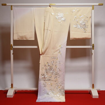 豪華手刺繍 訪問着 袷フルオーダー手縫いお仕立て付き 枝垂れ桜に花籠 淡いクリーム色 身長170cmまで、裄70.5cmまで 結婚式・披露宴・パーティ・お見合い・結納・入卒式・宮参り・七五三に♪送料無料