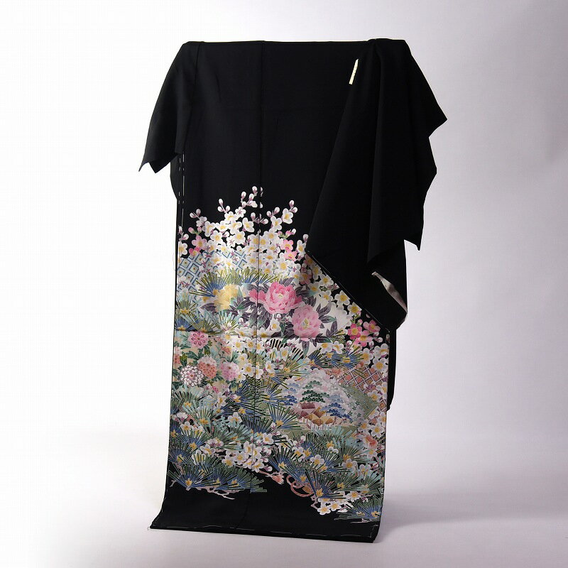 黒留袖　フルオーダー手縫いお仕立てと五つ紋入れ付き　本加賀友禅 「山本富男」氏作　松に梅に扇　適応身長162cm～172cm、裄70．5cmまで　送料込み