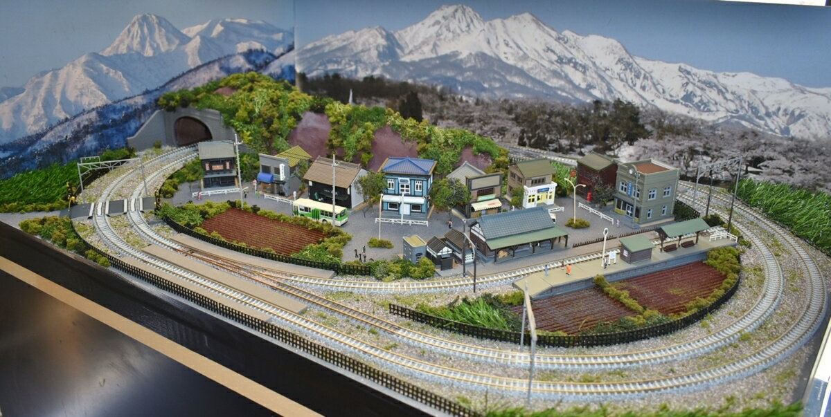 「送料無料」鉄道模型ジオラマレイアウトNゲージ用複線[90cm×60cm]田舎駅の風景(引込駅/ダブルクロス付き　電動化)●…