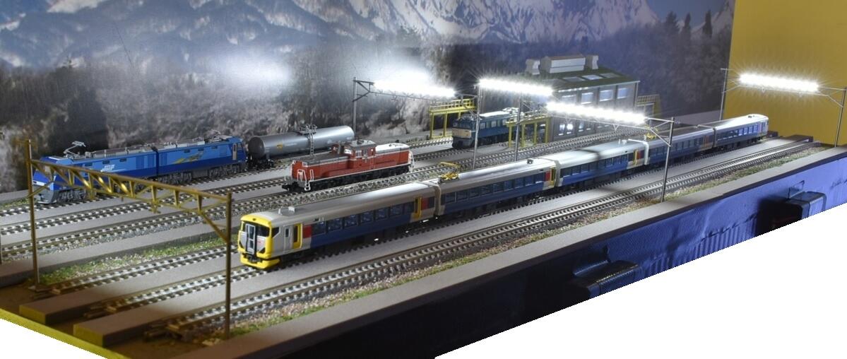 「送料込」鉄道模型ジオラマ展示台Nゲージ用　[90cm×30cm]架線柱ヤード灯つき電車区機関区　照明付●注文製作●展示台9…