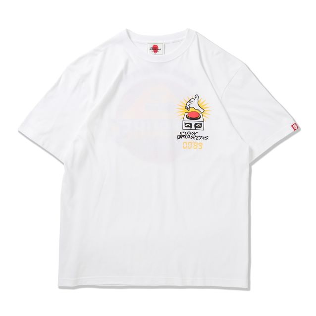 PUNK DRUNKERS パンクドランカーズ ［PDSxSASUKE］ボタンTEE