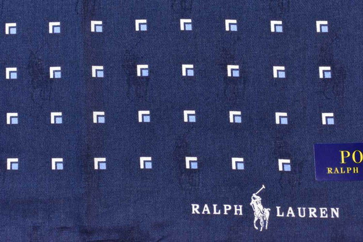 Selectshop seasonのポロ ラルフローレン 大判 ハンカチ 1枚 メンズ 綿 ブランド ハイブランド POLO Ralph Lauren ネイビー 紺 スクエア ドット シャドーロゴ 男性 紳士 父の日 実用的 20代 30代 40代 50代 60代 70代 プレゼント ギフト おしゃれ ポイント消化｜アングル2