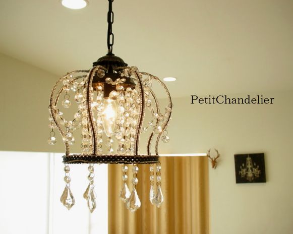 ☆英国アンティーク風　シャンデリア　クラウンBW　王冠のフォルム　ロココ調雑貨通販【RCP】のサムネイル