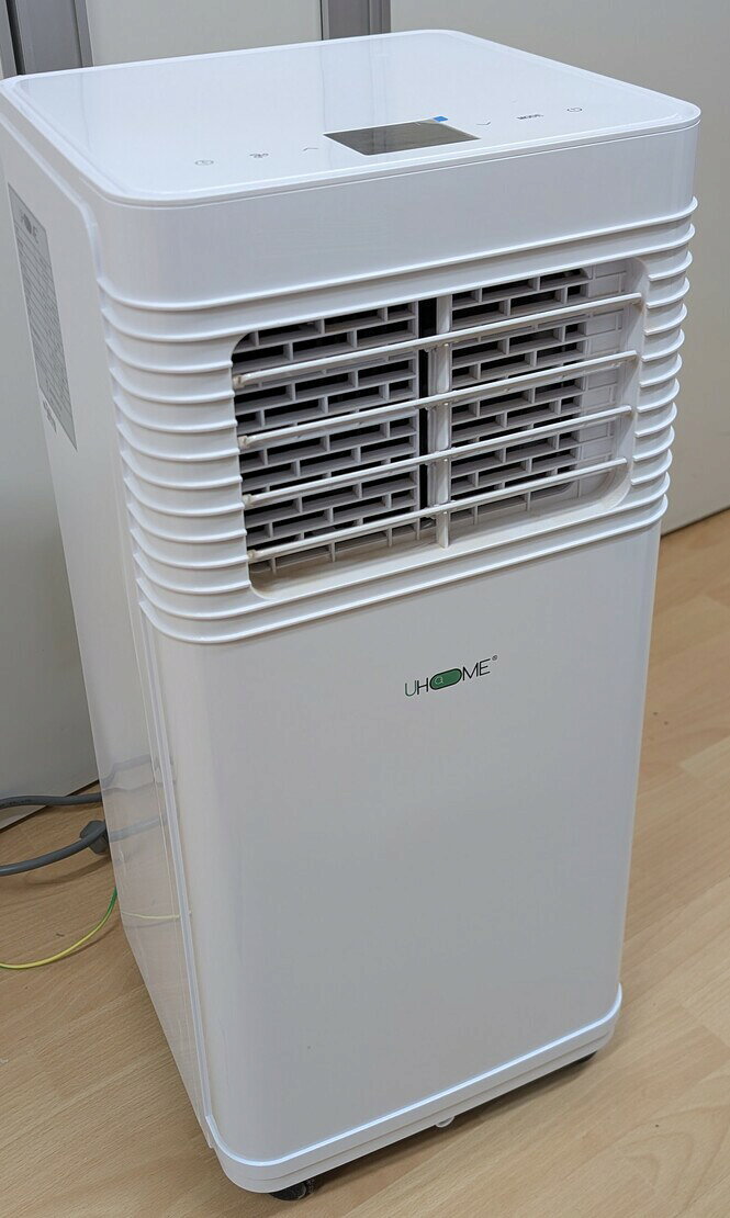 【品名【中古・動作確認済】 Uhome スポットクーラー 家庭用移動式エアコン 【工事不要】 冷房7畳 リモコン無し 【動作】確認済 【付属品】画像の物が全て 【購入日】2026年春
