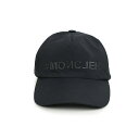 [ブランド]MONCLER モンクレール [付属品]紙タグ [品番]H2 097 3B00006 54AL5 メンズ [カラー]ブラック　col.999　 [素材]ポリエステル(裏地コットン) [原産国]ブルガリア [サイズ]つばの長さ7.5cm ■頭周り58-61cm程度　浅め 若干の差異はご了承くださいませ。 イタリア正規品につき、日本の代理店が付属しておるタグ等はございません。 ※サプライヤー保護のため、タグの一部分をカット(ぼかし)がございます。