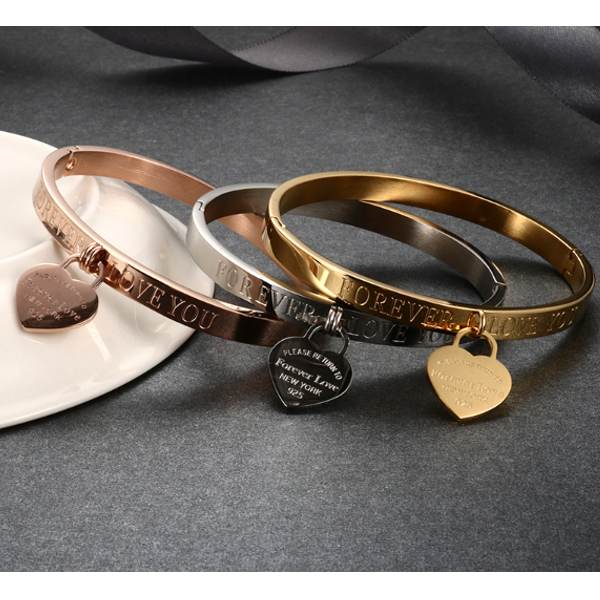 ラブブレス ブレスレット シルバー ゴールド ピンクゴールド バングル ハート アレルギーに優しい ステンレスブレスレット 全3色 bs501