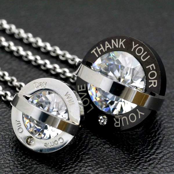 ペアネックレス シンプル ステンレスネックレス 大人 ペアペンダント カップル キュービックジルコニア チェーンの長さ調節可能 記念日 誕生日 シルバー メンズ...