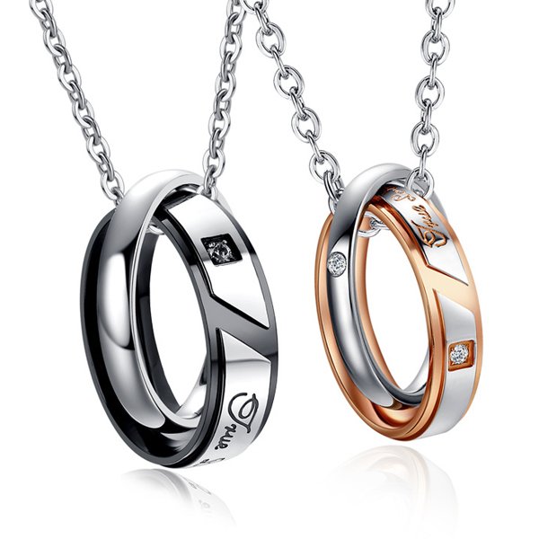 ペアネックレス ペア ネックレス シンプル 大人 お洒落 ステンレスネックレス ペアペンダント リング チェーンの長さ調節可能 おしゃれ キュービックジルコニア...
