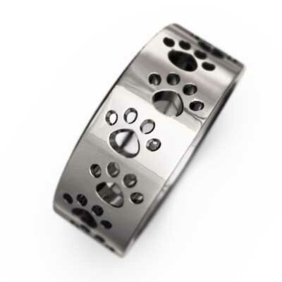 平打ち リング 猫 レディース メンズ 18金ゴールド 約7mm幅 大きめサイズ 厚さ約1.4mm 肉球足跡抜き (..