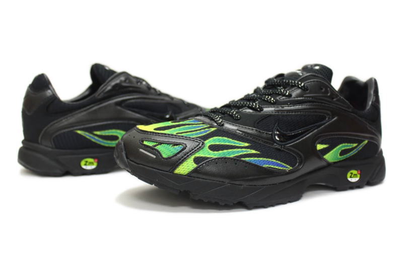 【送料無料】NIKE　ZOOM STREAK SPECTRUM PLUS / SUPREME　BLACK　AQ1279-001　ナイキ ズーム ストリーク スペクトラム プラス シュプリーム 黒【未使用品】【中古】