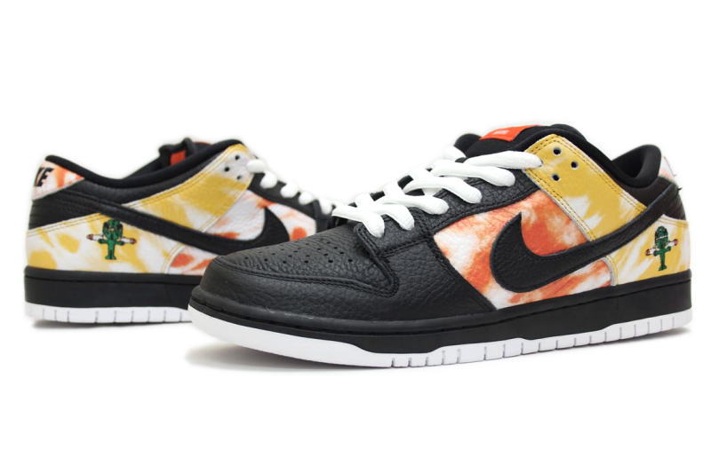 【送料無料】NIKE SB　DUNK LOW PRO QS　ROSWELL RAYGUNS BLACK　BQ6832-001　ナイキ ダンク ロー プロ SB ロズウェル・レイガンズ 黒【未使用品】【中古】