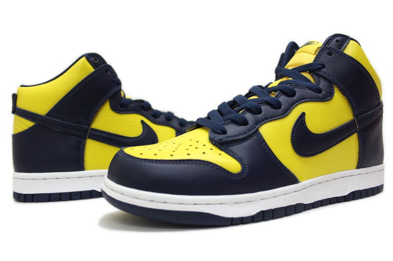 【送料無料】NIKE　DUNK HI SP　MICHIGAN 2020　CZ8149-700　ナイキ ダンク ハイ ミシガン 紺×黄【未使用品】【中古】