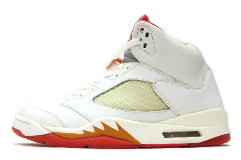 【送料無料】NIKE　WMNS AIR JORDAN 5 RETRO　SUNSET　313551-161　ナイキ ウィメンズ エアジョーダン 5 レトロ サンセット 【未使用品】【中古】