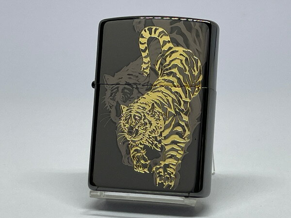 ギフト対応 商品説明 ★和柄で根強い人気の「鯉」「龍」「虎」のデザインを精密レーザー彫刻とエッチングによりダイナミックに仕上げました。 主な特長 ●ZIPPOレギュラーサイズベース ●ブラックニッケル、エッチング、精密レーザー彫刻、金サシ ●底面の刻印は異なる場合がございます。 ●保証書・箱。 備考