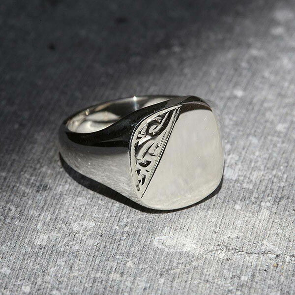 英国製 / Made in England バーミンガムホールマーク クッションシェイプ ハンドエングレーヴィング シルバー シグネットリング 14×13 LARGE me01 ri04