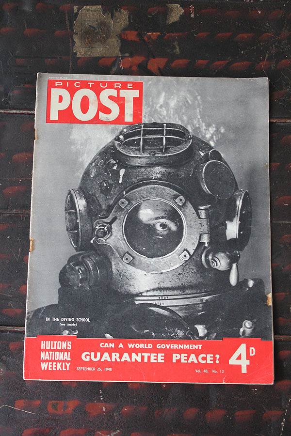 アメリカのLIFE誌と並びフォトジャーナリズム の先駆けとなったイギリスのライフマガジン「PICTURE POST」1938年創刊-1957年廃刊 第二次大戦から戦後の暮らし、歴史的瞬間を一流写真家の 写真で紹介した希少なマガジン。歴史、当時の暮らしぶりを視覚で理解する希少な資料です。 1948年9月25日号 GUARANTEE PEACE?　32ページ 年代物の為、落丁はございませんがホチキス針の錆によるページ外れ、小さな破れ、変色、シミ、汚れがございます。予めご了承下さい。 ・サイズ：25.5cm × 33.5cm