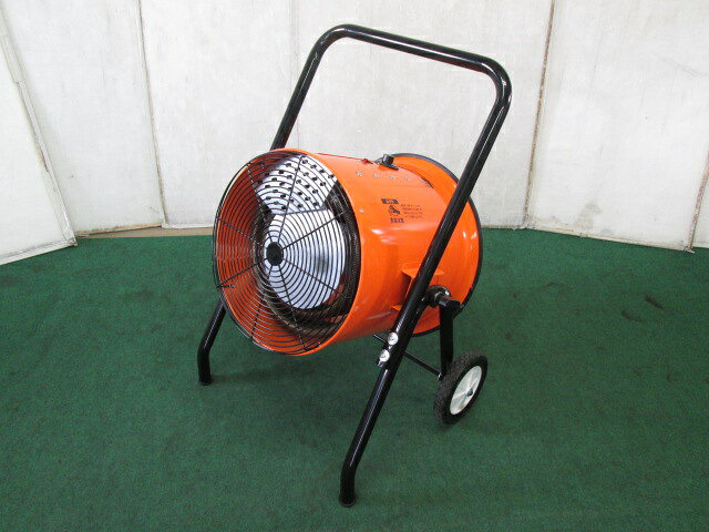 未使用 ナカトミ 電気ファンヒーター ISH-10KT 3相200V(0731BH)7CY-13S【RCP】 メーカー：ナカトミ　型式：ISH-10KT　年式：不明　未使用品　取扱説明書ありません 未使用品、ナカトミ・電気ファンヒーター、ISH-10KT、3相200Vです。 灯油を使わないので空気を汚さず、灯油の補給も不要。 移動も簡単な大型キャスター付。 動作確認済、本体は清掃済です。画像にあるものがすべてです。 電源3相200V　50/60Hz　10,000W 状態 未使用品ですが本体のみです。 保管等による若干の小キズ、ゴムカバーの傷み少々あります。 写真にてご確認ください。 本体サイズ：幅70cm×奥行51cm×高さ89.5cm　重量89.5kg ■送料■アート家財おまかせ便（旧：ヤマト運輸らくらく家財宅急便）Cランク 運賃は、下記の通りで、注文時運賃は表示されません。ご注文後こちらより運賃の入力させていただきます。 ■その他■ こちらの商品は、アート家財おまかせ便（旧：ヤマト運輸らくらく家財宅急便）を利用します。 お振込～納品まで1週間～2週間見てください。 アート家財おまかせ便ですと、開梱設置、廃材回収も行ってくれます。(取付、組立、2階吊り上げ等は別途費用がかかります。) ※離島の場合は配達できない場合がありますので、事前にお問い合わせ下さい。 ■水曜日（当方定休日）及び土曜・日曜はメール送信や出荷作業はしておりませんのでご了承下さい。 ■特別な記載が無い限り、付属品は画像に写っているものが全てです。 　画像や説明に無い部品で、使用時や取付時に必要な部品はノークレームでお願い致します。 　画像や説明にない必要な部品はご自身でご用意ください。 　当方はメーカーではありませんので、商品に関して詳しくありません。 　欠品部品があるかもしれませんので、良くお調べの上ご入札ください。 ■商品の不良の場合、商品到着から一週間の保証（販売価格までの返品・返金）を致します。期日を過ぎた場合は、対応できません。 ■当商品（不良品も含む）による商品以外の損害については一切補償できませんのでご了承下さい。 ■商品に関するご不明な点は、ご注文前にご質問下さい。 　 ■サイズ・イメージ違い等、ご注文後のキャンセル、返品はお受け出来ません。ノークレーム、ノーリターンでお願いします。 　※万が一購入者都合によるキャンセルの場合は、 　キャンセル料と致しまして商品代金の20％を頂戴いたします。その場合の往復の送料はご負担下さい。