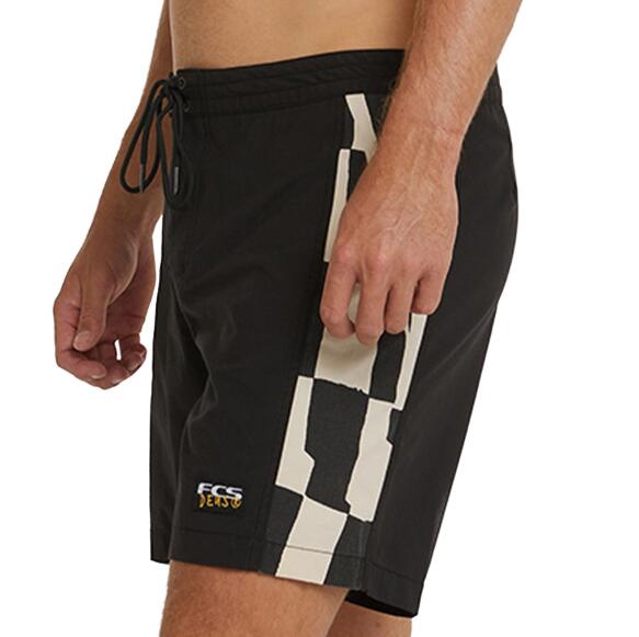 送料無料 限定 サーフトランクス FCS x DEUS MENS BOARDSHORTS リミテッド デウス ...