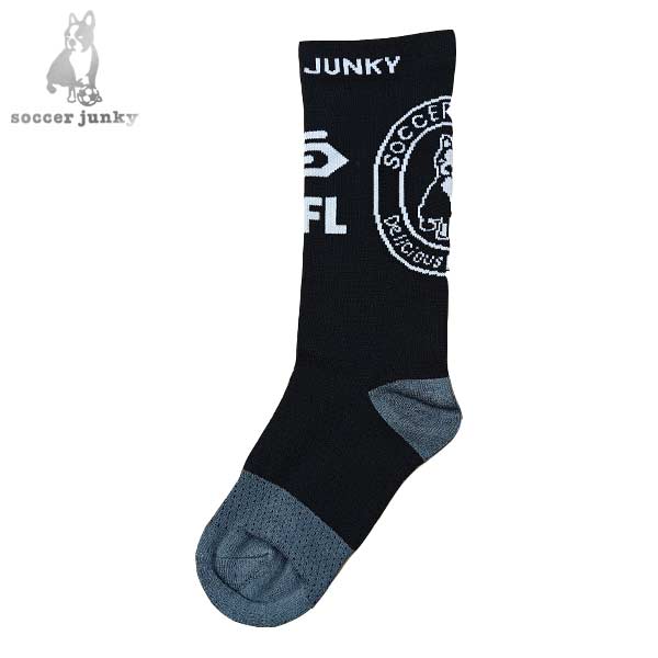 【種別】 ソックス 【メーカー名】 サッカージャンキー（Sccoer Junky）、クラウディオパンディアーニ（claudio pandiani） 【カラー】 2)ブラック 【サイズ】 22-24cm、25-27cm 【素材】 ポリエステル、ナイロン、綿 【ご注意】 画面上と実物では多少色具合が異なって見える場合もございます。ご了承ください。サッカージャンキー(Soocer Junky)、クラウディオパンディアーニ(claudio pandiani)/ミドルソックス パンジェルマン サッカー フットサル スポーツ 靴下 黒 ブラック SJ26A38-2