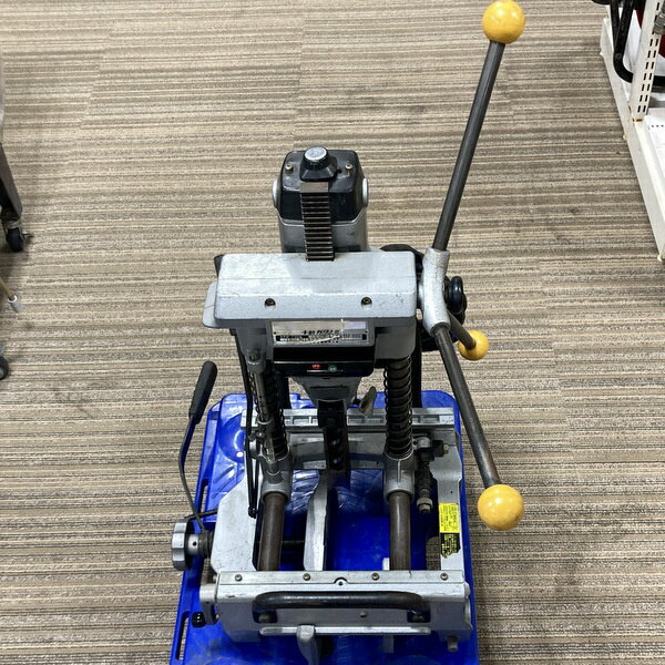 Rakuten - 【中古】makita マキタ 手動カクノミ モデル7304 100V 最大切込125mm 4寸1分 アリ穴 カマ穴 継手穴加工 ★104