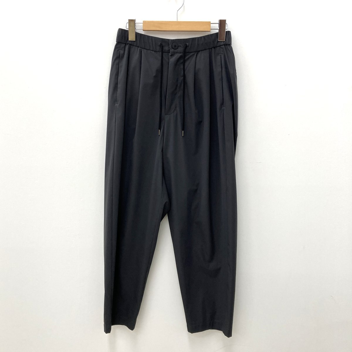 Rakuten - 【中古】 ATTACHMENT アタッチメント イージーパンツ AP01-233 2タック ワイドテーパードパンツ サイズ1 Sサイズ相当日本製 ボトム★ SS222