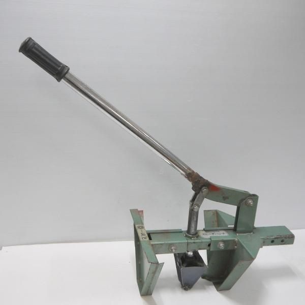 Rakuten - 【中古】盛光 スピードパンチ 藤崎式折版穴明機 板金工具 折板機器 ガチャシリーズ 屋根用薄板板金機械類 樋穴 ★DT332