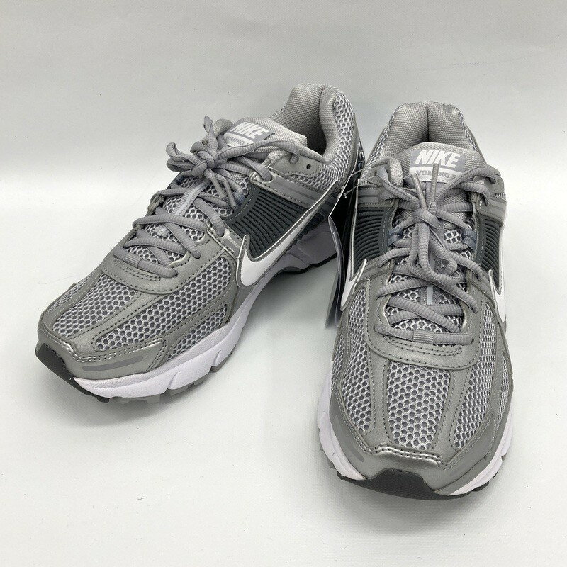 NIKE ナイキ ZOOM VOMERO 5 Cool Grey FJ4151-003 スニーカー 26.5cm 美品 メンズ グレー シルバー 靴 ★411