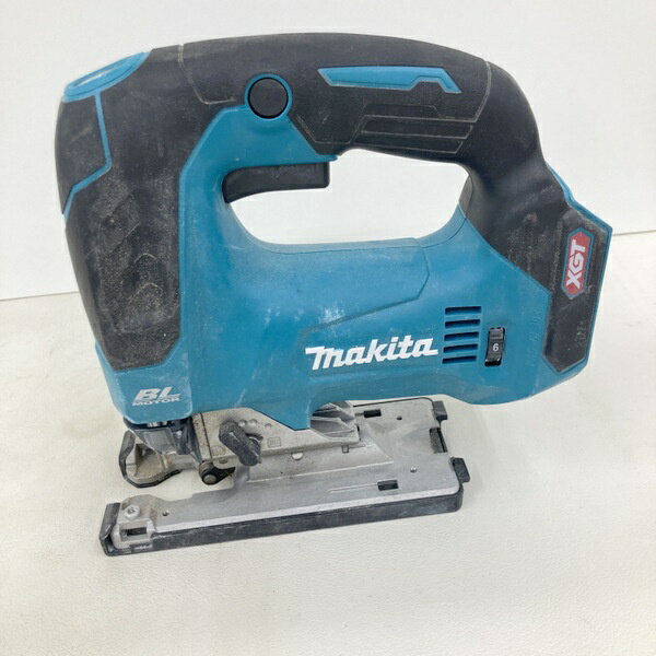 商品情報 メーカー マキタ(Makita) JANコード 0197050002013 型番 ブランド Makita(マキタ) 　商品詳細&nbsp; マキタ(Makita) 充電式ジグソー 40Vmax バッテリ・充電器・ケース別売 JV002GZ　本体のみ 中古品です。 簡単な動作チェックはしておりますが、実作業での動作確認は行っておりません。ご了承の上でお願いします。 使用、経年、保管に伴う多少のキズ、汚れ、サビ等ございます。 記載外の不具合、欠品部品に気付かない場合もございます。 画像にある物が全てです。現状でのお渡しです。 状態と合わせて画像にてご確認ください。 本商品を実際に使用されての事故、ケガ等につきましては当方は責任を負いかねます。 元箱がございませんので持ち合わせの箱（リサイクル品の場合がございます）や、エアキャップで包装、梱包いたします。 離島・一部地域は送料に追加料金がかかる場合があります。 お客様都合による返品・交換は受け付けておりませんので、ご了承ください。 商品につきましての詳細は、メーカーホームページ等でお調べの上でご購入をお願いいたします。IT9LWFE6AKMO お取引について 商品発送 入金確認後、1～3営業日以内に発送いたします。 その他の注意事項 【領収書につきまして】 ・領収書は注文履歴からご自身での発行をお願いしております。 ・宛名はご注文者名、但書はご購入頂いた商品名が記載されます。 【送料につきまして】 ・商品を複数個ご購入の場合、個数ごとに送料が発生します。 ・送料はご注文後に店舗側で修正し、個数分のご請求となります。 予めご了承下さいますようお願いいたします。