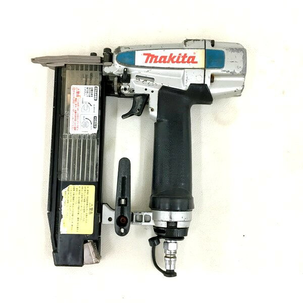 【中古】makita マキタ 仕上釘打 AF502N 本体のみ 50mm 常圧★DT1213