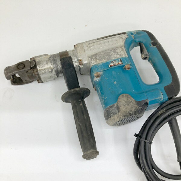 商品情報 メーカー マキタ(Makita) JANコード 0088381059060 型番 HM0830 ブランド マキタ(Makita) 　商品詳細&nbsp; makita マキタ 電動ハンマ (六角シャンク) HM0830 中古品です。 実作業での動作確認は行っておりません。ご了承の上でお願いします。 使用、経年、保管に伴うキズ、汚れ、サビ等ございます。 記載外の不具合、欠品部品に気付かない場合もございます。 画像にある物が全てです。現状でのお渡しです。 状態と合わせて画像にてご確認ください。 本商品を実際に使用されての事故、ケガ等につきましては当方は責任を負いかねます。 離島・一部地域は送料に追加料金がかかる場合があります。 お客様都合による返品・交換は受け付けておりませんので、ご了承ください。 商品につきましての詳細は、メーカーホームページ等でお調べの上でご購入をお願いいたします。IT5C84ID15H4 お取引について 商品発送 入金確認後、1～3営業日以内に発送いたします。 その他の注意事項 【領収書につきまして】 ・領収書は注文履歴からご自身での発行をお願いしております。 ・宛名はご注文者名、但書はご購入頂いた商品名が記載されます。 【送料につきまして】 ・商品を複数個ご購入の場合、個数ごとに送料が発生します。 ・送料はご注文後に店舗側で修正し、個数分のご請求となります。 予めご了承下さいますようお願いいたします。