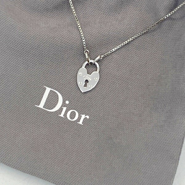 【ハートのチャームがアクセント♡】Dior ネックレス 楽天市場】クリスチャンディオール ハート ネックレスの通販