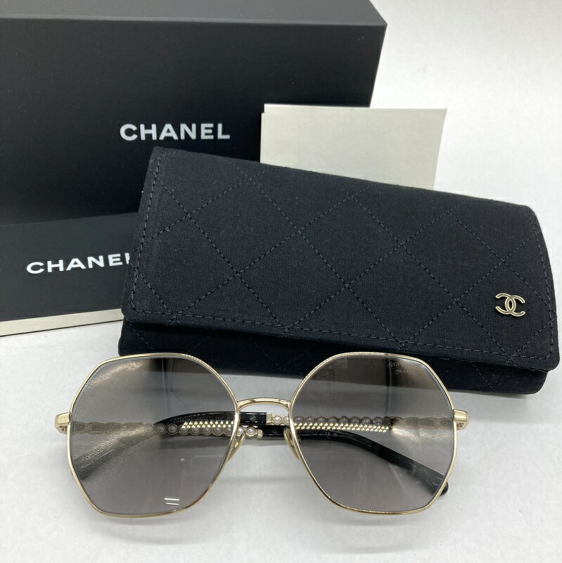 【中古】 CHANEL シャネル サングラス 4281-Q-H 眼鏡 アイウェア レディース 56□17 140 ブラック 服飾小物 B15017◆