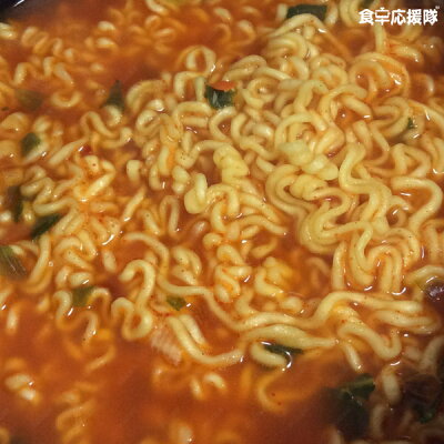 食卓応援隊 熱ラーメン 40袋 1ケース オットギ ヨルラーメン インスタントラーメン 辛いラーメン ラーメン 画像2