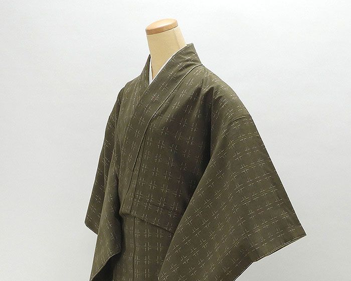 きもの翔鶴の＼ポイント10倍／紬 未着用美品 正絹 幾何模様 身丈160cm 裄丈64.5cm 紬 未使用 新古品 着物 d0473｜アングル3
