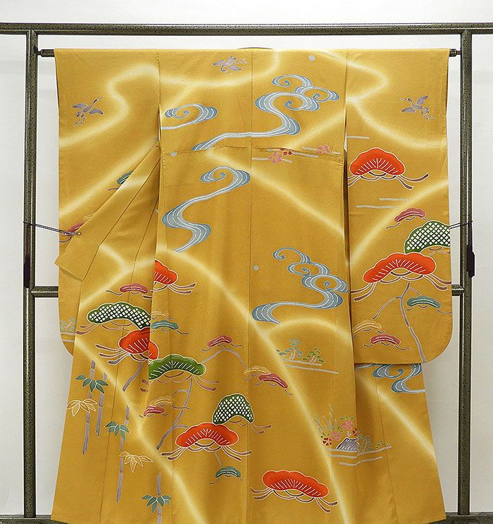 ＼30％OFFクーポン配布中！／振袖 正絹 流水松笹模様 身丈155.5cm 裄丈62.5cm 振袖 リサイクル 着物 e0853