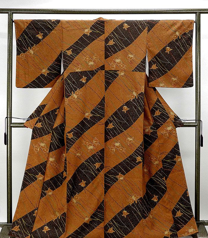 小紋 正絹 椿模様 小紋 リサイクル 着物 c0582