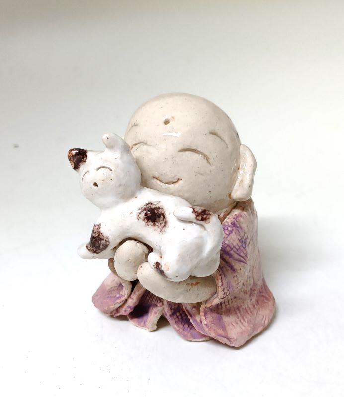 お地蔵さん「猫を抱いたお地蔵さん紫」 可愛い置物です! レターパックプラスで送料無料 代引き不可
