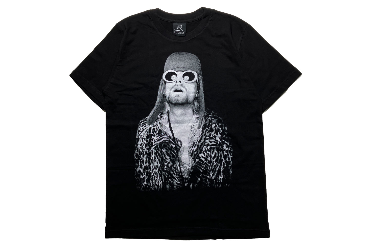 楽天市場】カート・コバーン Tシャツ(柄プリント)の通販 楽天市場】カート・コバーン Tシャツ(柄プリント)の通販