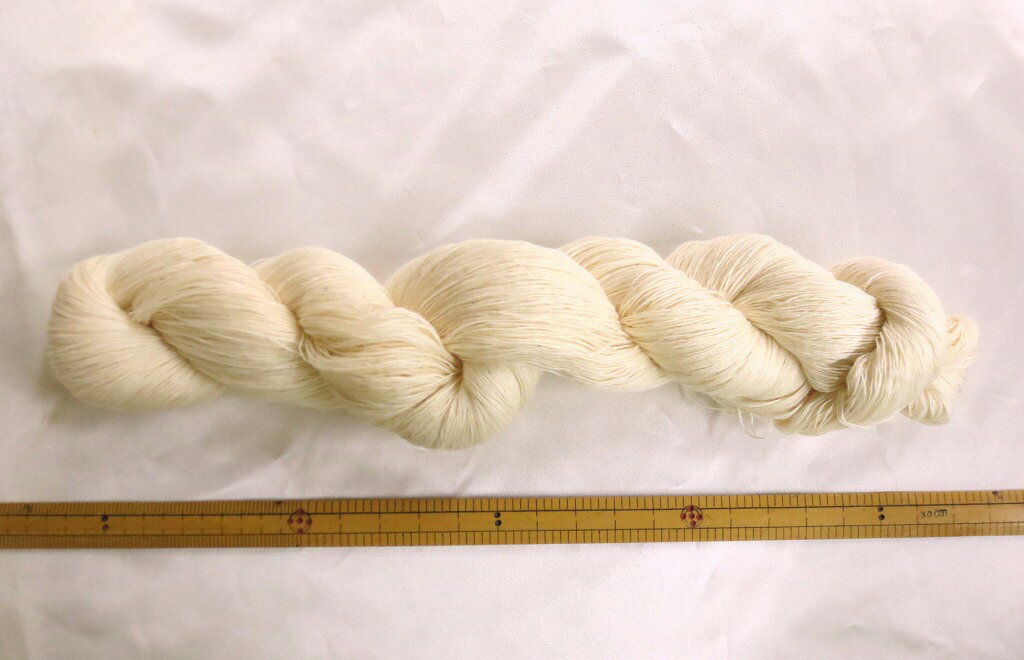 綿しつけ糸（白毛）36g　約800m　生