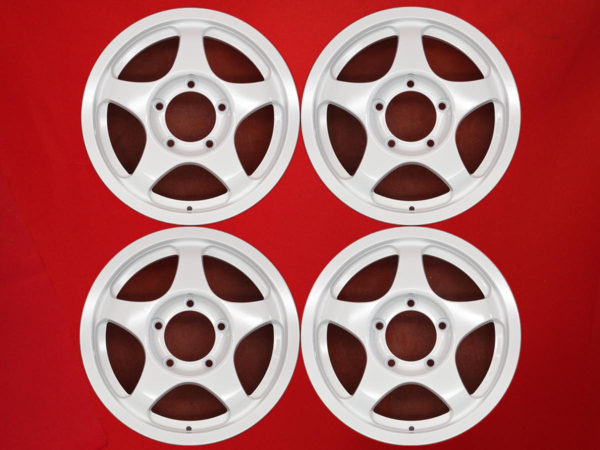 O-Z クロノ 4×4 5.5Jx16 +23 5/139.7 ホワイト(白色)系 ジムニー