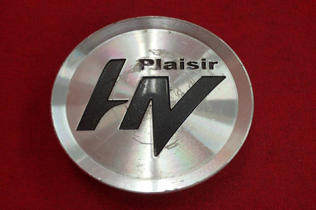 ●商品情報 Plaisir　センターキャップ1枚画像の物が全てです。中古品の為、傷・サビ・シミ等ある物もございます。程度は画像にて確認して下さい。お探しの方、この機会に是非どうぞ！ジャンクCP1437総額 4000円+消費税 送料 1000円+消費税 社外 キャップ 商品番号 P000001437 （お問い合わせの際にはこの番号をお伝え下さい） 部品名 キャップ 証明書 無 保証書 なし 取扱説明書 無 当店評価 ジャンクC スペック 送料（税別） 1,000円 ※沖縄県や離島の場合は中継料が加算されます 当店は中古専門店です。商品画像をよくご確認の上ご購入下さい。 お気に召しませんでしたか？ 当店には数万点の商品があります。 他の商品もぜひご検討ください。 この店舗の他の商品も見てみる