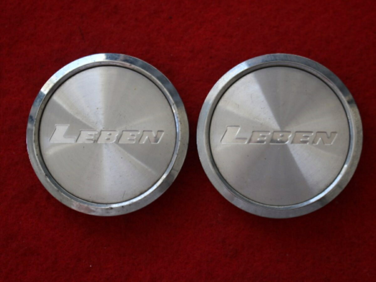 ●商品情報 LEBEN中古センターキャップ2枚の出品です。キズ、全体的に変色又はくすみがあります。プラスチック製、銀色です。刻印 KU03 ABS+PC☆キャップを傷つけて.しまった方、破損してしまった方、いつの間にか知らないうちに飛んで行って失くしてしまった方、経年劣化により使用出来なくなってしまった方など、単品でお探しの方におススメです！！☆【寸法・程度について】【程度について】キズ等の程度につきましては画像にてご確認ください。表記は省略させて頂いておりますのでご了解ください。【寸法】※すべて実測値です画像にてご確認下さい。測定個所は下記の部分となります。全幅(直径)・裏面取付部径・厚さ(高さ)ジャンクBP5201308商品 2200円送料 1100円 社外 キャップ 商品番号 P005201308 （お問い合わせの際にはこの番号をお伝え下さい） 部品名 キャップ 証明書 無 保証書 なし 取扱説明書 無 当店評価 ジャンクB スペック 送料（税別） 1,000円 ※沖縄県や離島の場合は中継料が加算されます 当店は中古専門店です。商品画像をよくご確認の上ご購入下さい。 お気に召しませんでしたか？ 当店には数万点の商品があります。 他の商品もぜひご検討ください。 この店舗の他の商品も見てみる