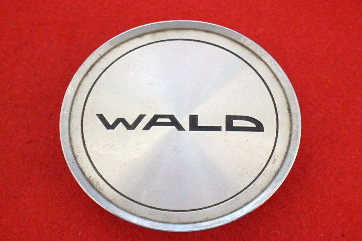 ●商品情報 WALD中古センターキャップ1枚の出品です。☆キャップを傷つけてしまった方、破損してしまった方、いつの間にか知らないうちに飛んで行って失くしてしまった方、経年劣化により使用出来なくなってしまった方など、単品でお探しの方におススメです！！☆【寸法・程度について】【程度について】キズ等の程度につきましては画像にてご確認ください。表記は省略させて頂いておりますのでご了解ください。【寸法】※すべて実測値です画像にてご確認下さい。測定個所は下記の部分となります。全幅(直径)・裏面取付部径・厚さ(高さ)ジャンクAP5000717商品 7000円+消費税 送料 1000円+消費税　 社外 キャップ 商品番号 P005000717 （お問い合わせの際にはこの番号をお伝え下さい） 部品名 キャップ 証明書 無 保証書 なし 取扱説明書 無 当店評価 ジャンクA スペック 送料（税別） 1,000円 ※沖縄県や離島の場合は中継料が加算されます 当店は中古専門店です。商品画像をよくご確認の上ご購入下さい。 お気に召しませんでしたか？ 当店には数万点の商品があります。 他の商品もぜひご検討ください。 この店舗の他の商品も見てみる