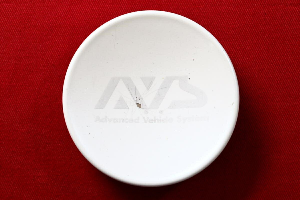●商品情報 AVS アドバン ヨコハマ中古センターキャップ1枚の出品です。ハゲまたは色の浮きがあります。刻印 HE-54☆キャップを傷つけてしまった方、破損してしまった方、いつの間にか知らないうちに飛んで行って失くしてしまった方、経年劣化により使用出来なくなってしまった方など、単品でお探しの方におススメです！！☆【寸法・程度について】【程度について】キズ等の程度につきましては画像にてご確認ください。表記は省略させて頂いておりますのでご了解ください。【寸法】※すべて実測値です画像にてご確認下さい。測定個所は下記の部分となります。全幅(直径)・裏面取付部径・厚さ(高さ)ジャンクAP005100670商品 5000円+消費税 送料 1000円+消費税　 社外 キャップ 商品番号 P005100670 （お問い合わせの際にはこの番号をお伝え下さい） 部品名 キャップ 証明書 無 保証書 なし 取扱説明書 無 当店評価 ジャンクA スペック 送料（税別） 1,000円 ※沖縄県や離島の場合は中継料が加算されます 当店は中古専門店です。商品画像をよくご確認の上ご購入下さい。 お気に召しませんでしたか？ 当店には数万点の商品があります。 他の商品もぜひご検討ください。 この店舗の他の商品も見てみる