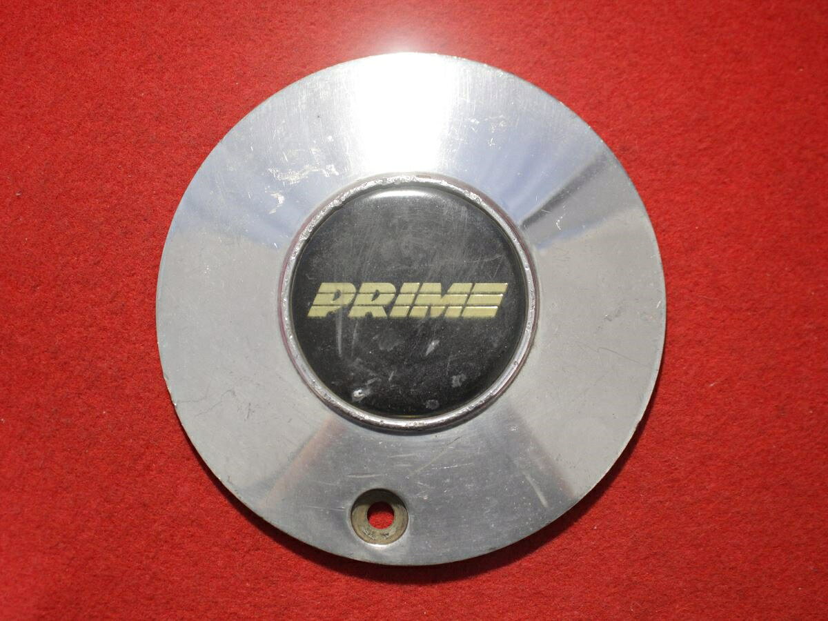 ●商品情報 PRIME プライム 中古キャップ1枚の出品です。全体的にキズ、シミ、変色又はくすみがあります。アルミ製、メッキ色です。☆キャップを傷つけてしまった方、破損してしまった方、いつの間にか知らないうちに飛んで行って失くしてしまった方、経年劣化により使用出来なくなってしまった方など、単品でお探しの方におススメです！！☆【寸法・程度について】【程度について】キズ等の程度につきましては画像にてご確認ください。表記は省略させて頂いておりますのでご了解ください。【寸法】※すべて実測値です画像にてご確認下さい。測定個所は下記の部分となります。全幅(直径)・裏面取付部径・厚さ(高さ)ジャンクCP5203963送料 1100円（税込） 社外 キャップ 商品番号 P005203963 （お問い合わせの際にはこの番号をお伝え下さい） 部品名 キャップ 証明書 無 保証書 なし 取扱説明書 無 当店評価 ジャンクC スペック 送料（税別） 1,000円 ※沖縄県や離島の場合は中継料が加算されます 当店は中古専門店です。商品画像をよくご確認の上ご購入下さい。 お気に召しませんでしたか？ 当店には数万点の商品があります。 他の商品もぜひご検討ください。 この店舗の他の商品も見てみる